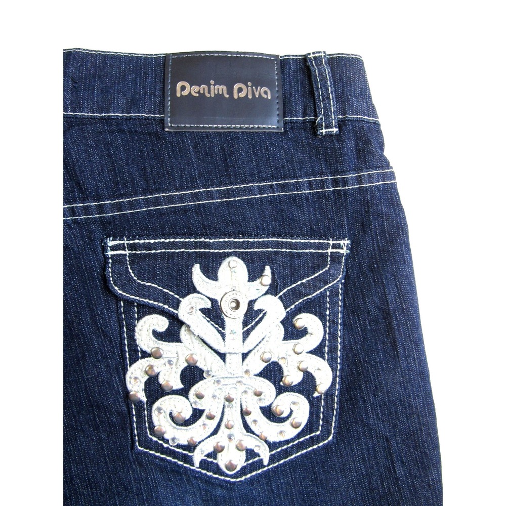 Denim Diva Jeans Fleur de Lis Flap Pockets Cropped Women's Size 20